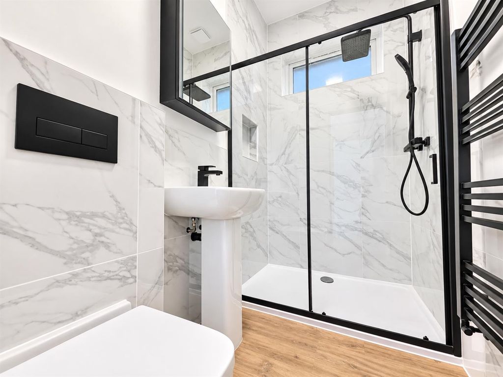Property photo 2 of 12 Shower Room