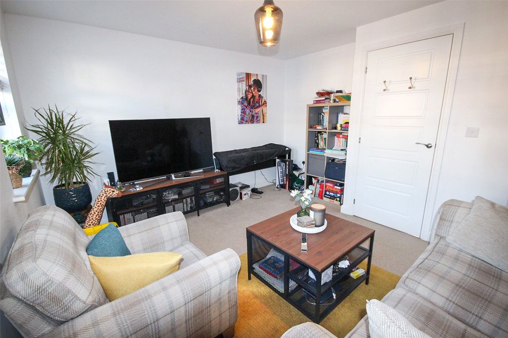 Property photo 3 of 18 Picture No. 09