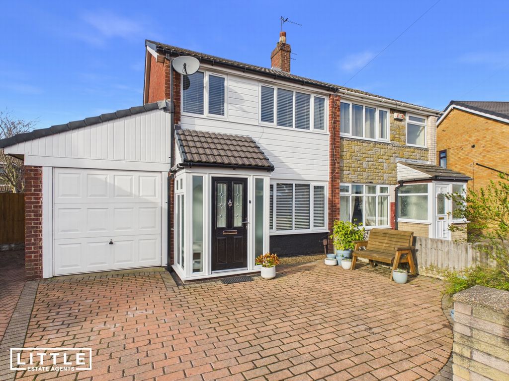 Property photo 1 of 28 Photo 3