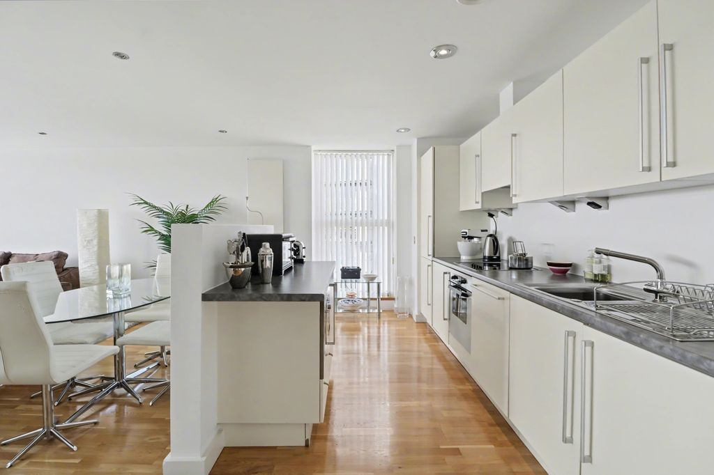 Property photo 3 of 19 Img_4279