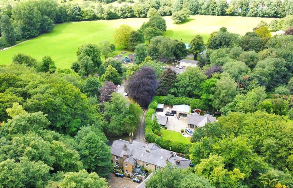 Property photo 2 of 23 Picture No. 38