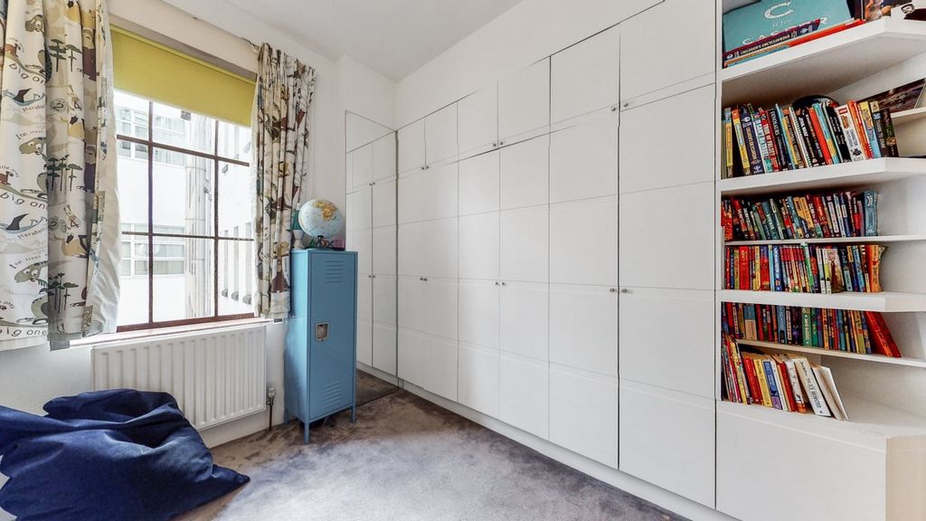 Property photo 2 of 21 Picture No. 29