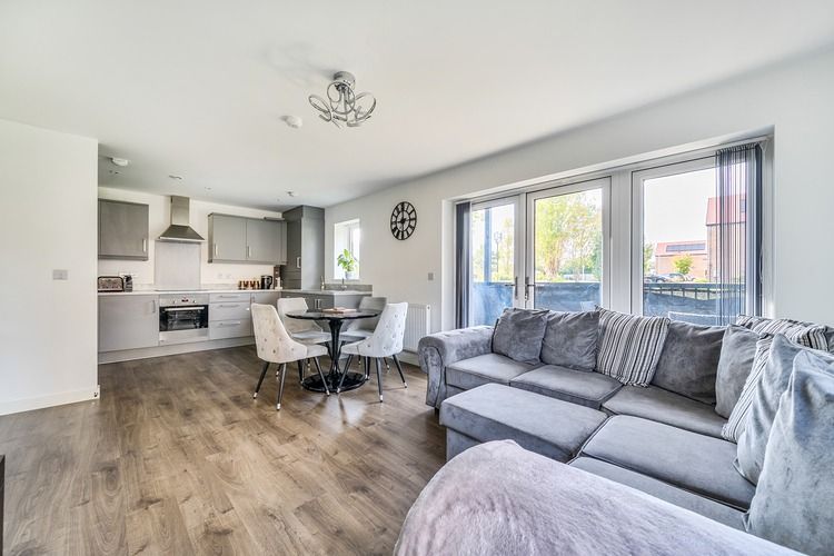 Property photo 3 of 22