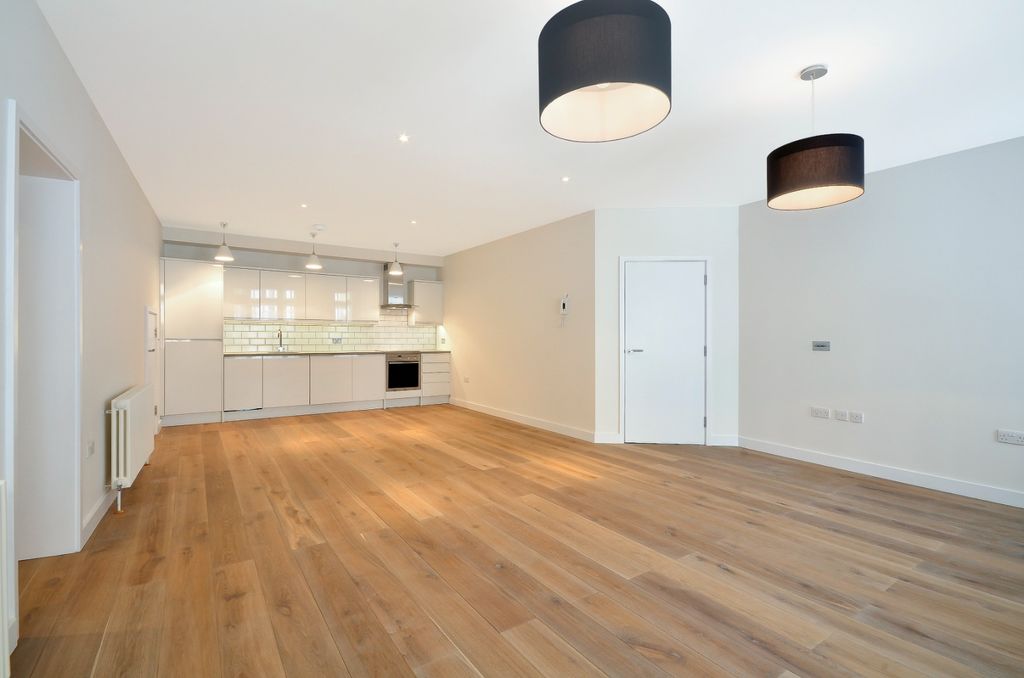 Property photo 1 of 14 976662