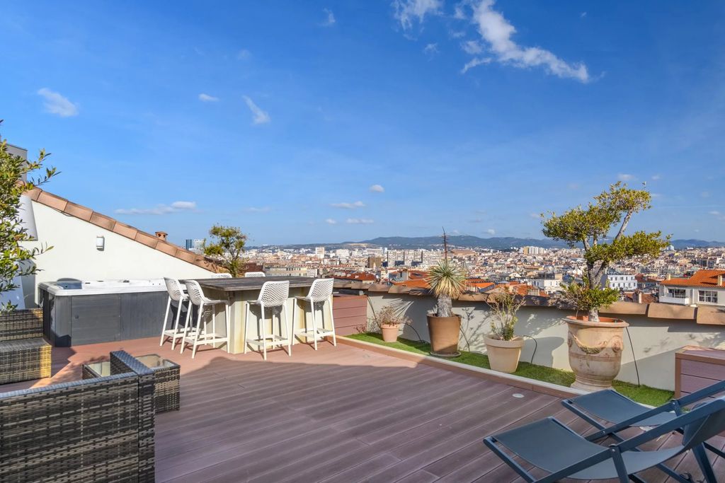 Property photo 3 of 25