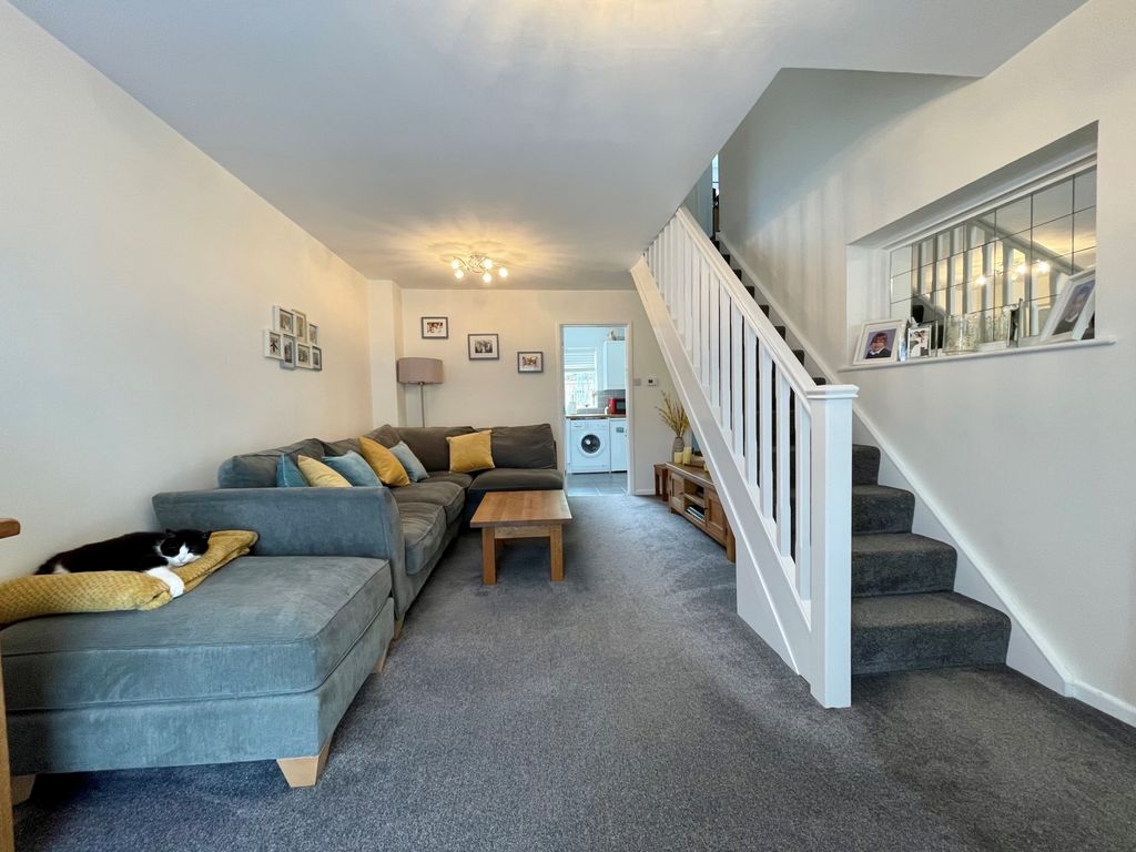 Property photo 2 of 15 Photo 11