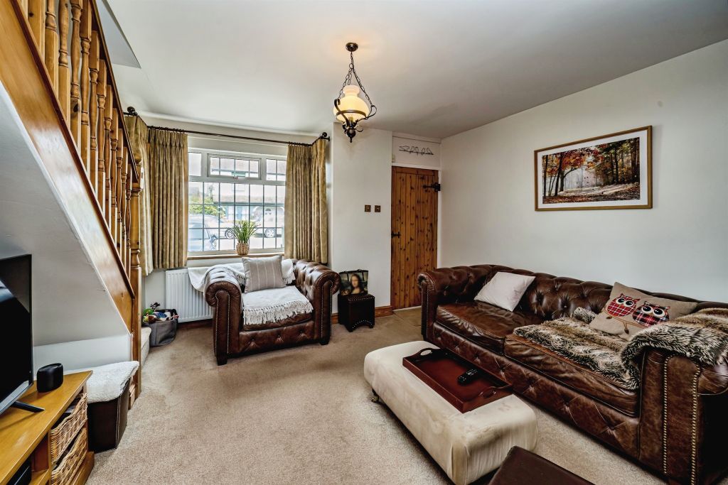 Property photo 2 of 32