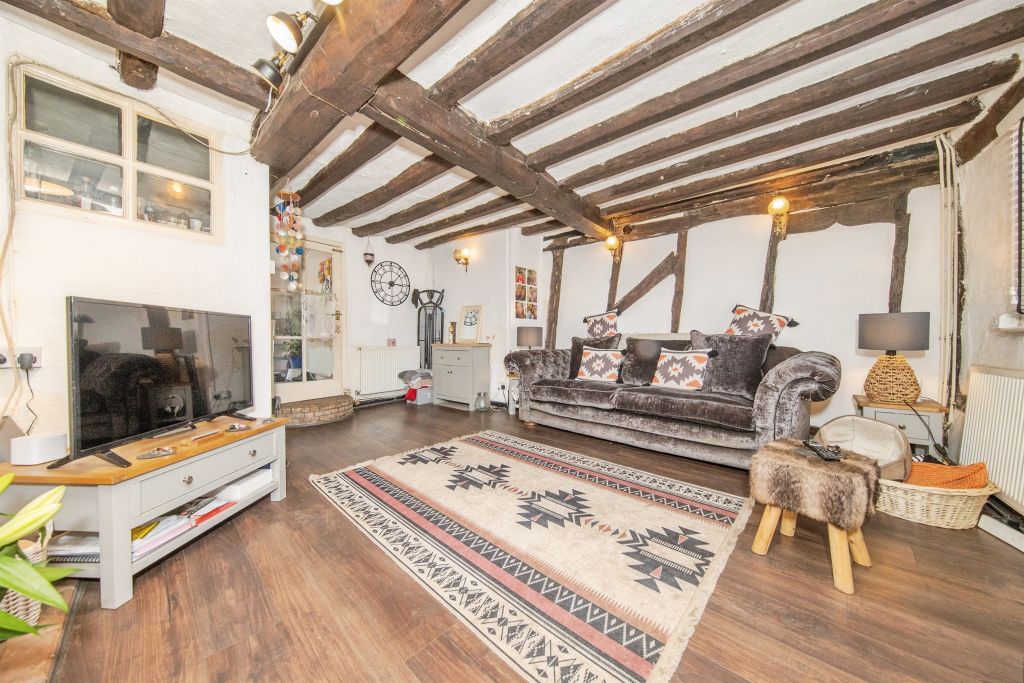 Property photo 2 of 12