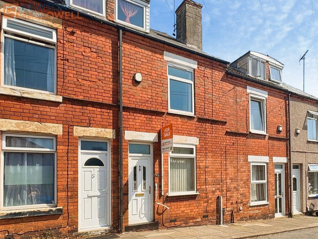 Property photo 1 of 32