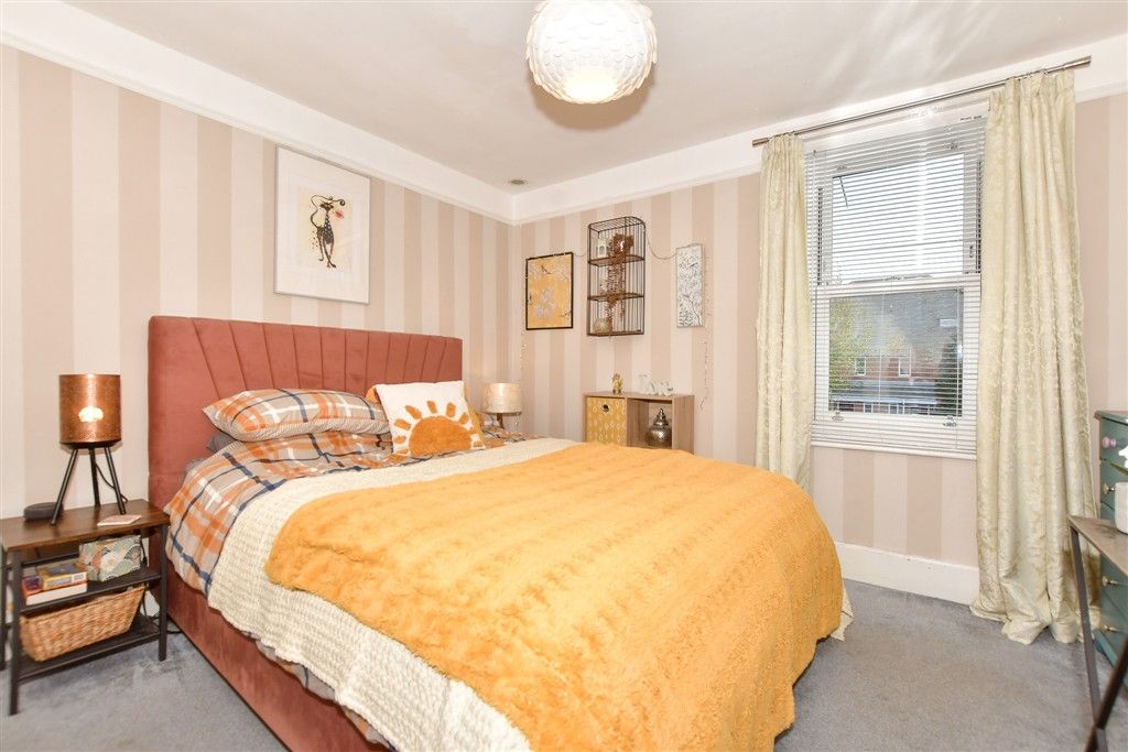 Property photo 1 of 9 Bedroom 1