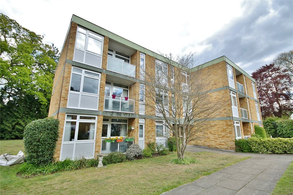 Property photo 1 of 6 Photo 01