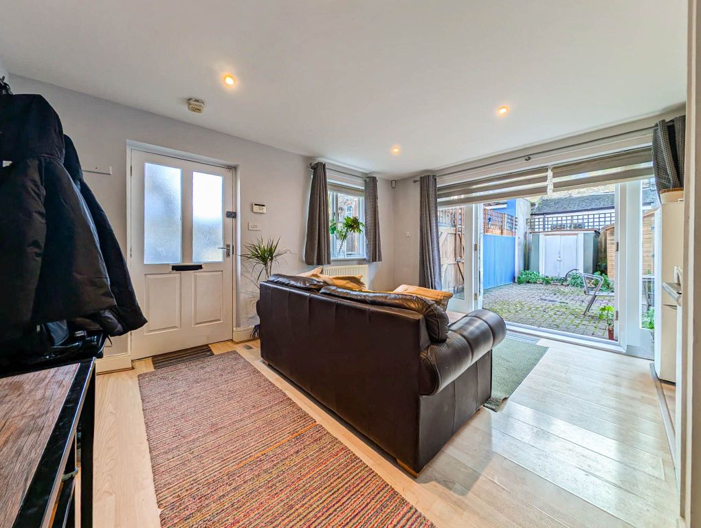 Property photo 3 of 17