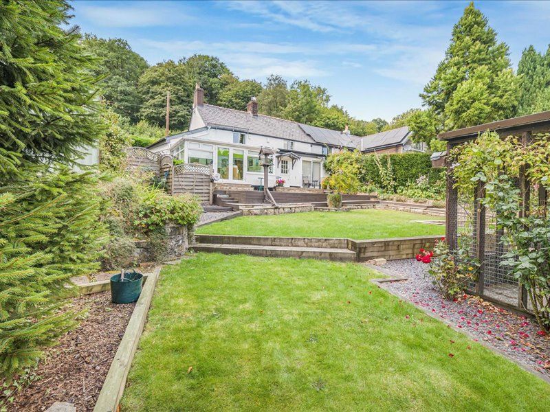 Property photo 2 of 31