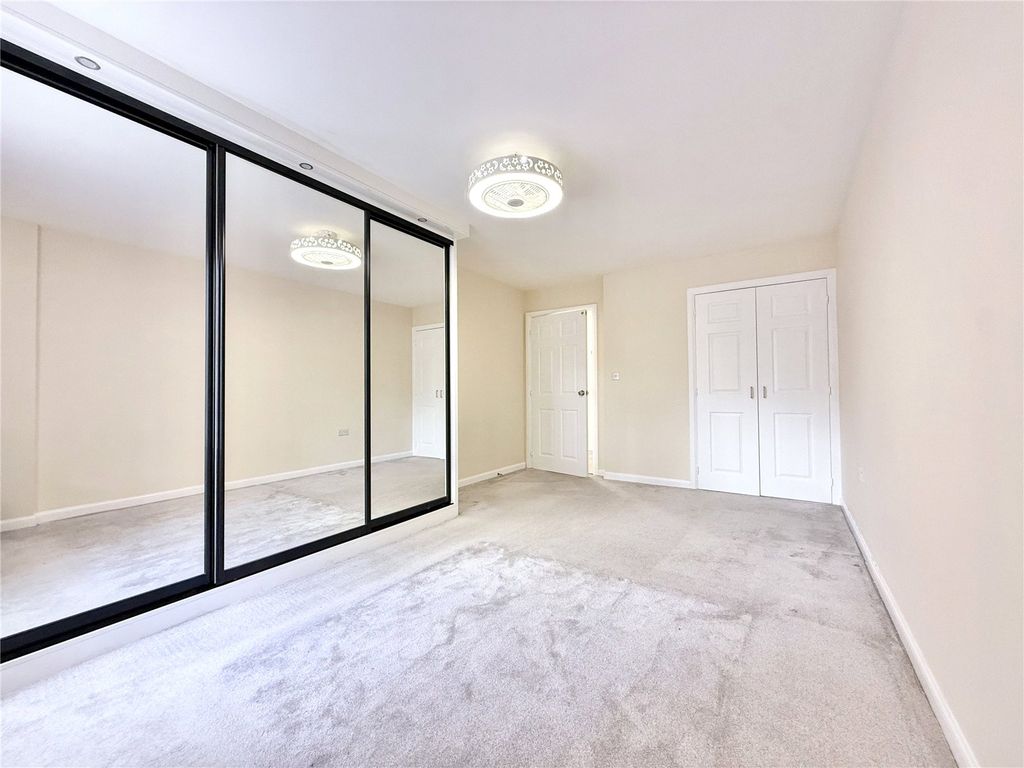 Property photo 3 of 11 Picture No. 04