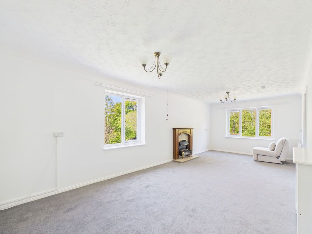 Additional image 4 of 2 bed flat for saleWest Street, Godmanchester PE29