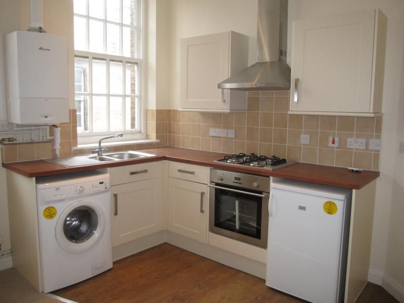 Property photo 2 of 6 Kitchen