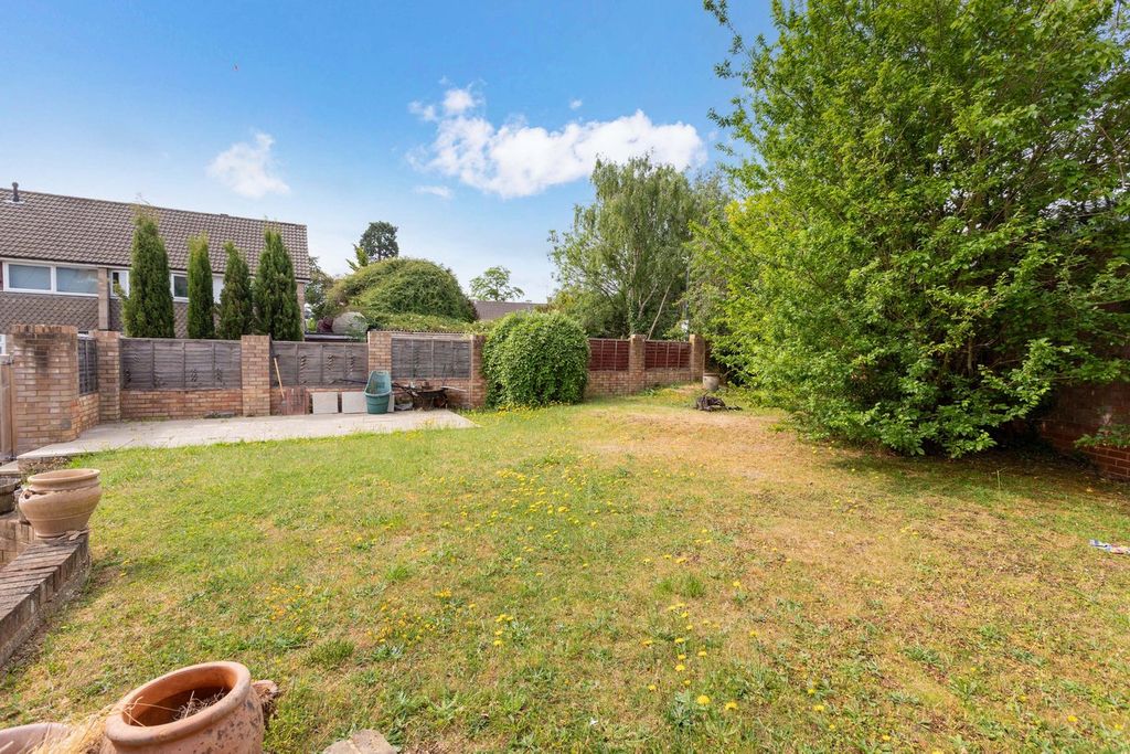 Property photo 2 of 20