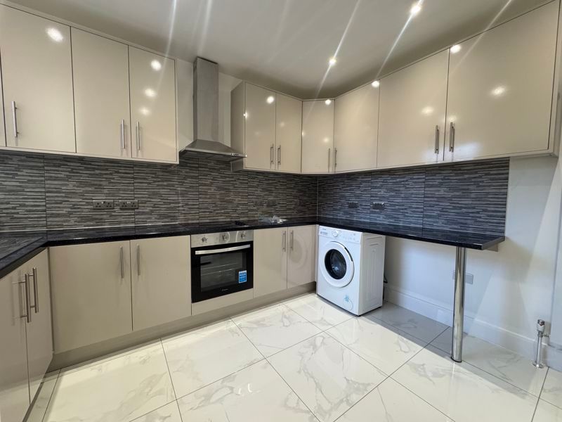 Property photo 1 of 12 Photo 3