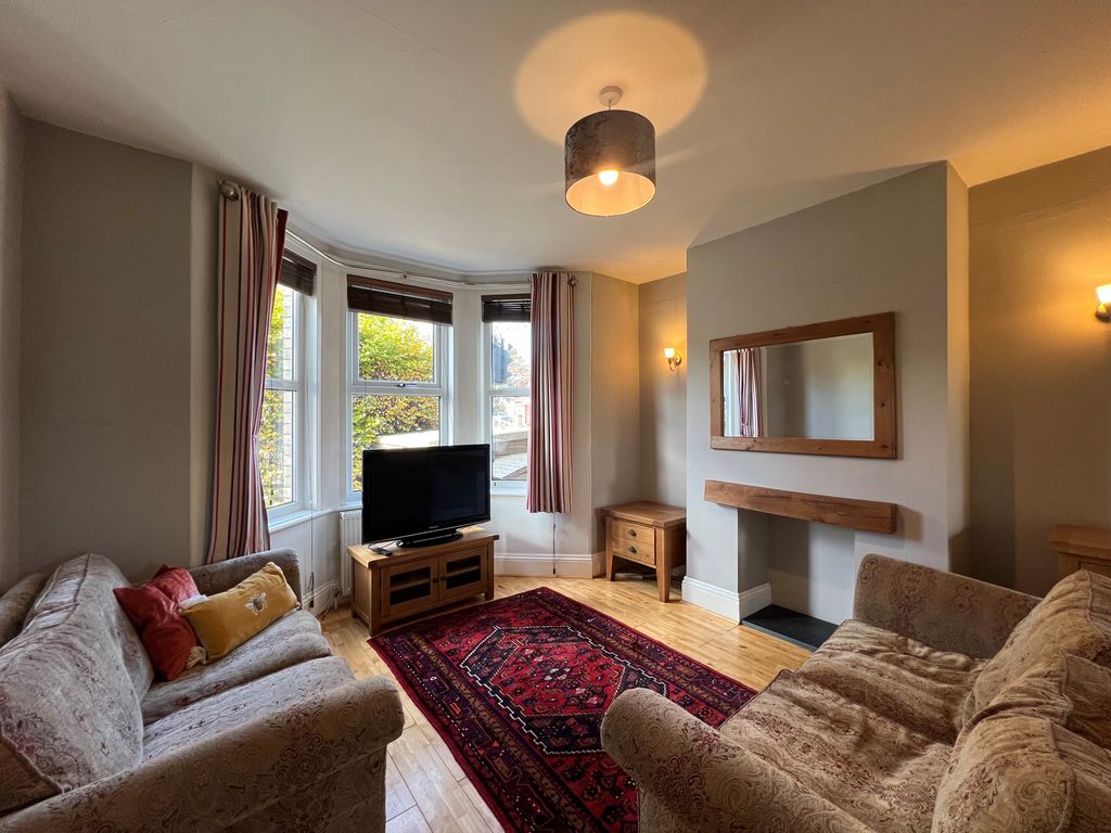 Property photo 3 of 11