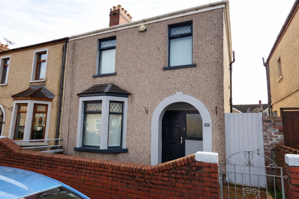 Property photo 1 of 14 Front