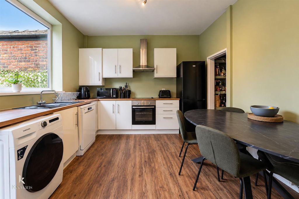 Property photo 1 of 14 .-420.Jpg