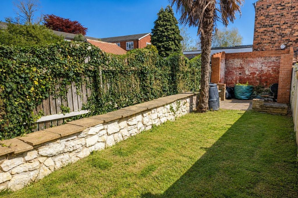 Property photo 2 of 14
