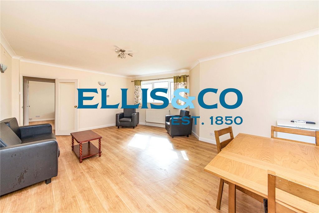 Property photo 1 of 17 Picture No. 27