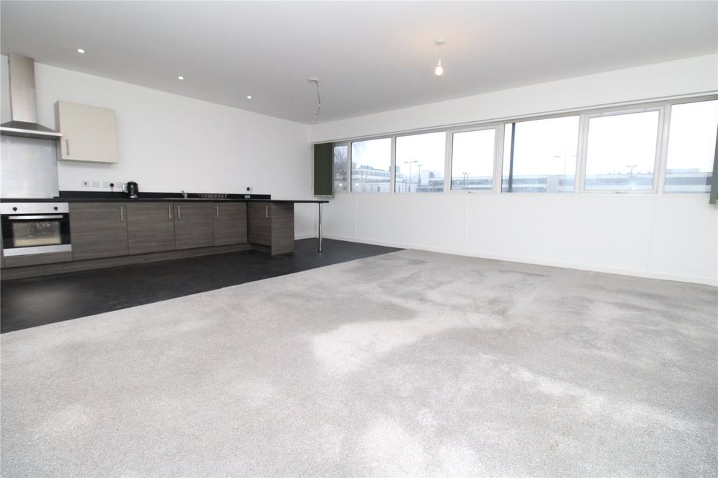 Property photo 2 of 12 Picture No. 01