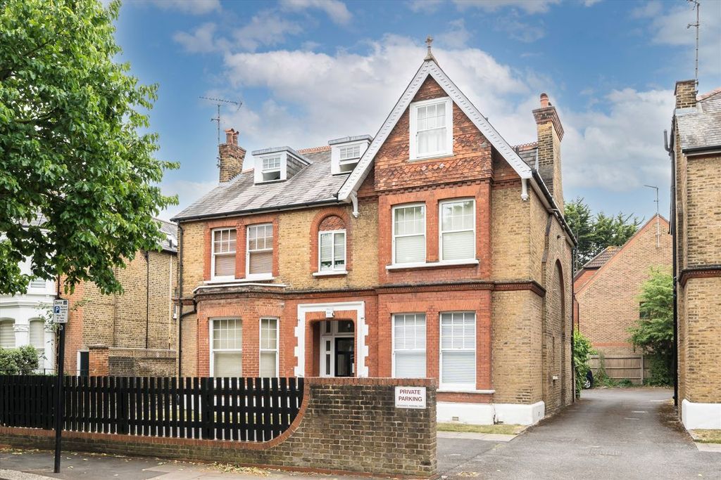 Property photo 1 of 4