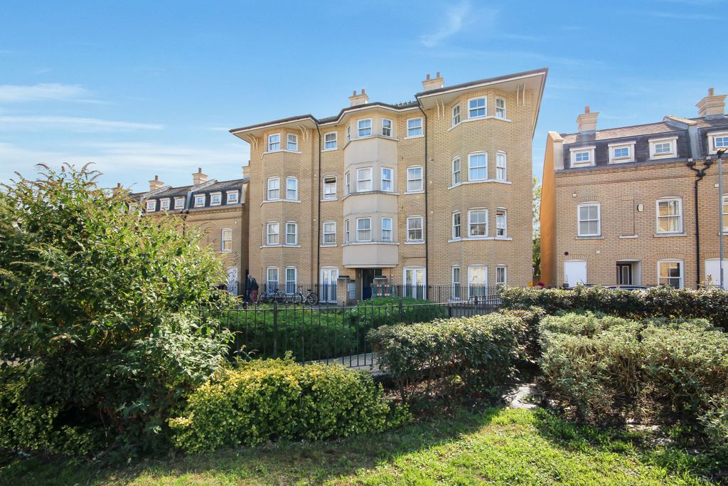 Property photo 1 of 5