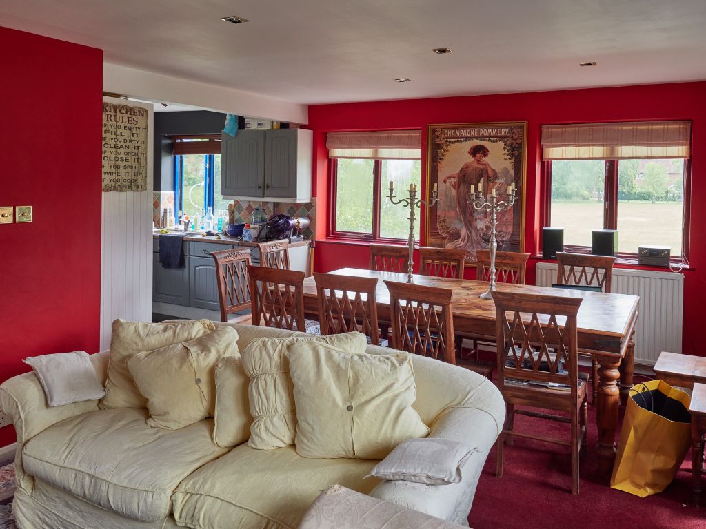 Property photo 3 of 12