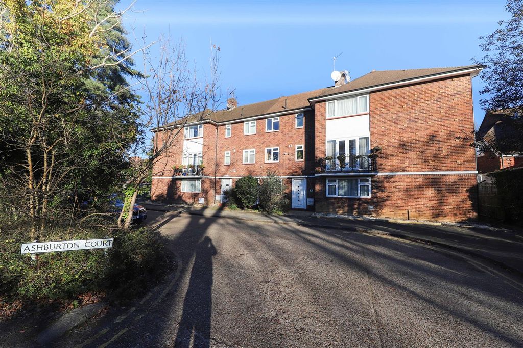 Property photo 1 of 10 Ashburton Court