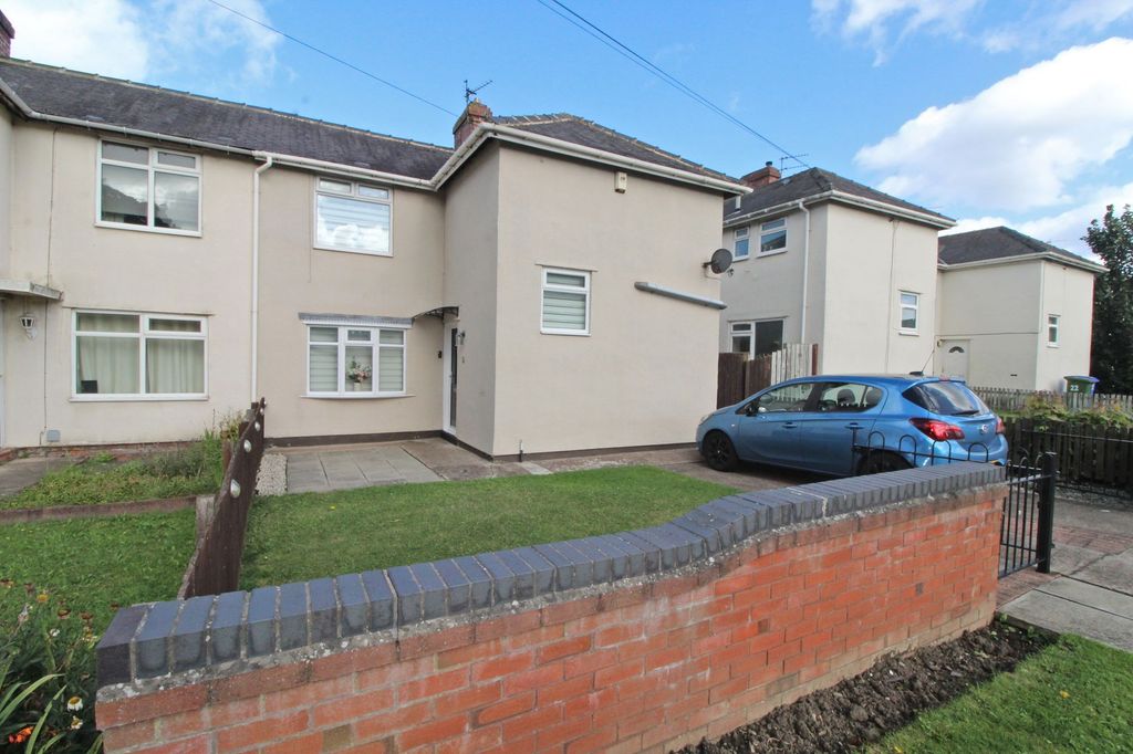 Property photo 1 of 17 External Front