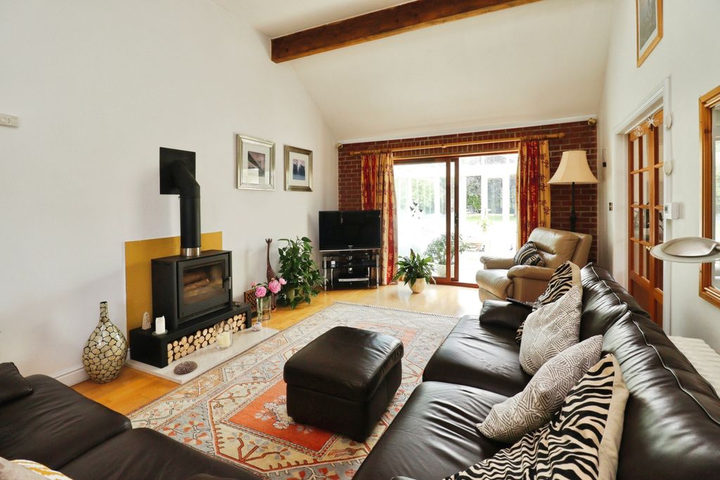 Property photo 3 of 30