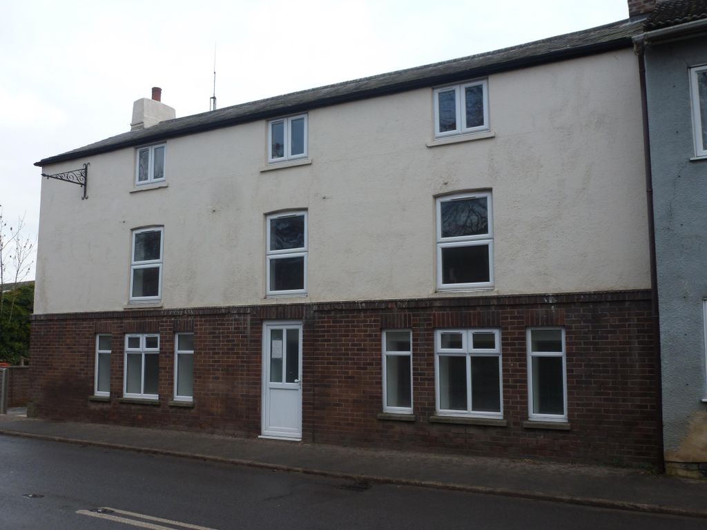 Property photo 2 of 5 Front