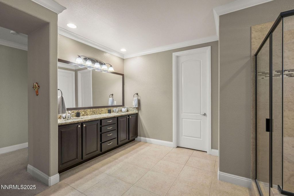 Property photo 3 of 6 <Alttext/>