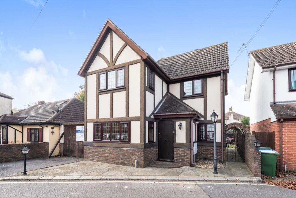 Property photo 1 of 10 Presented By Robert At Ewemove Bexleyheath And Dar