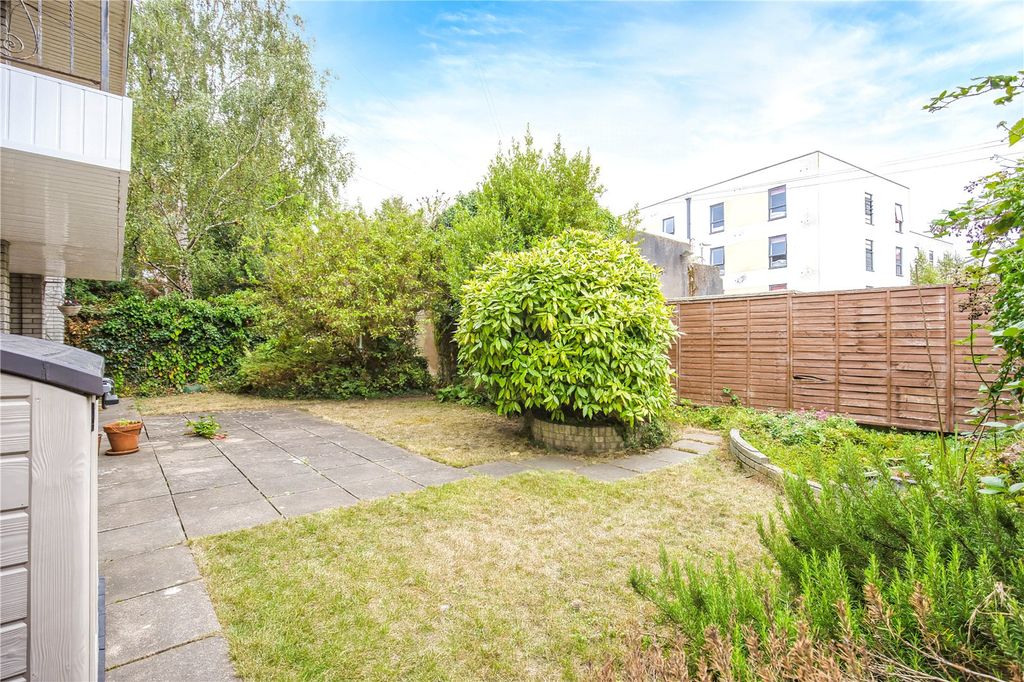 Property photo 2 of 24 Picture No. 26