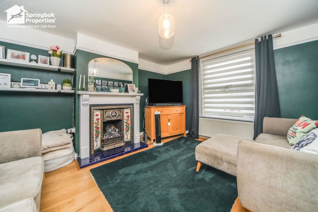 Property photo 2 of 17 Image 1