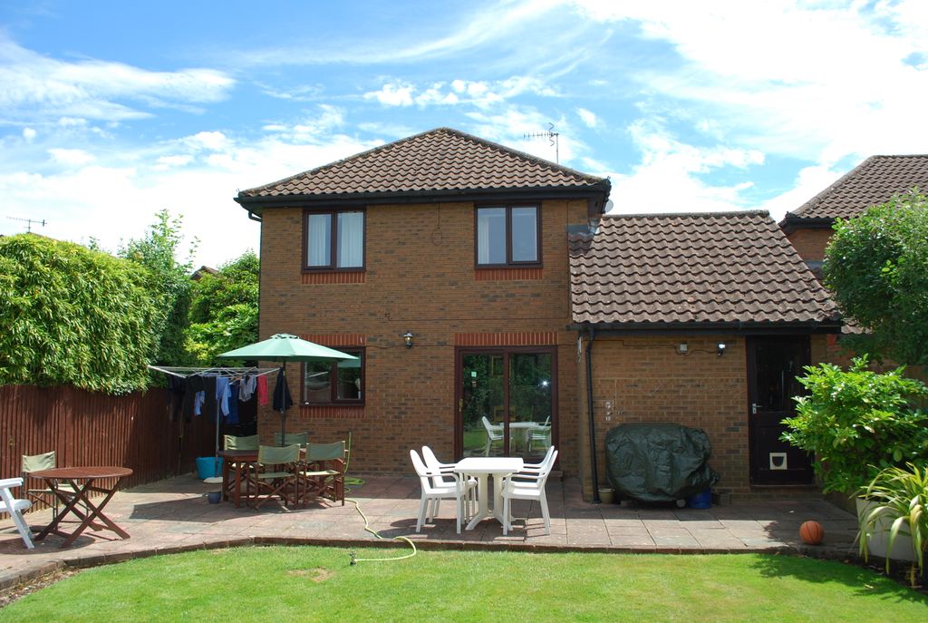 Property photo 2 of 11