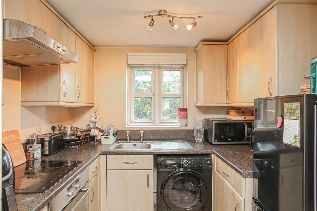 Property photo 3 of 7 Img_3143.Jpg