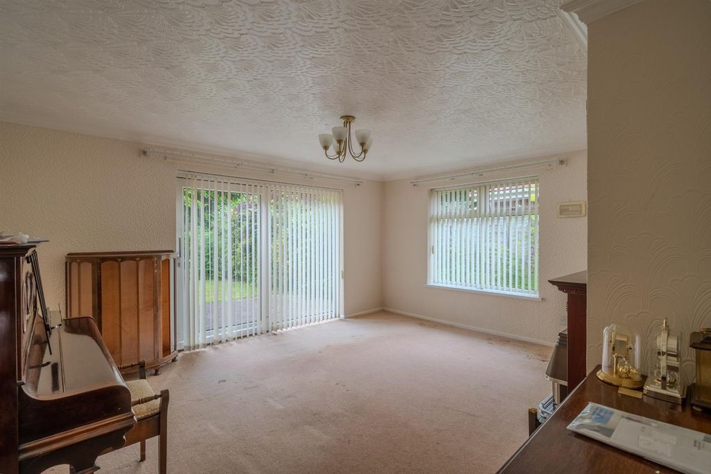 Property photo 2 of 27 26 Plas Ty Coch-9.Jpg