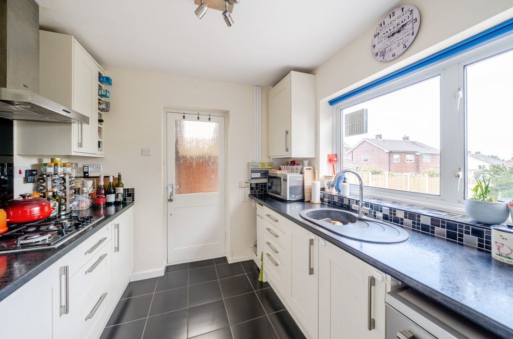 Property photo 3 of 23 1328940-22-6888E3...