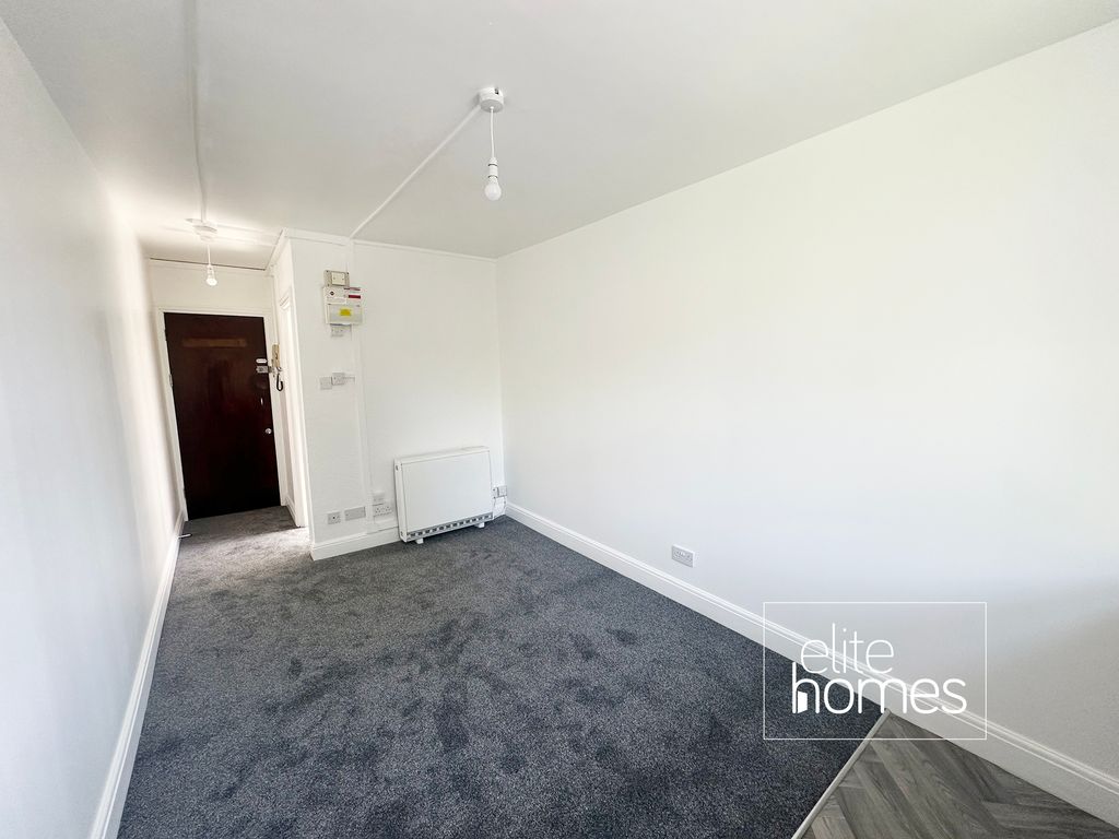 Property photo 2 of 3