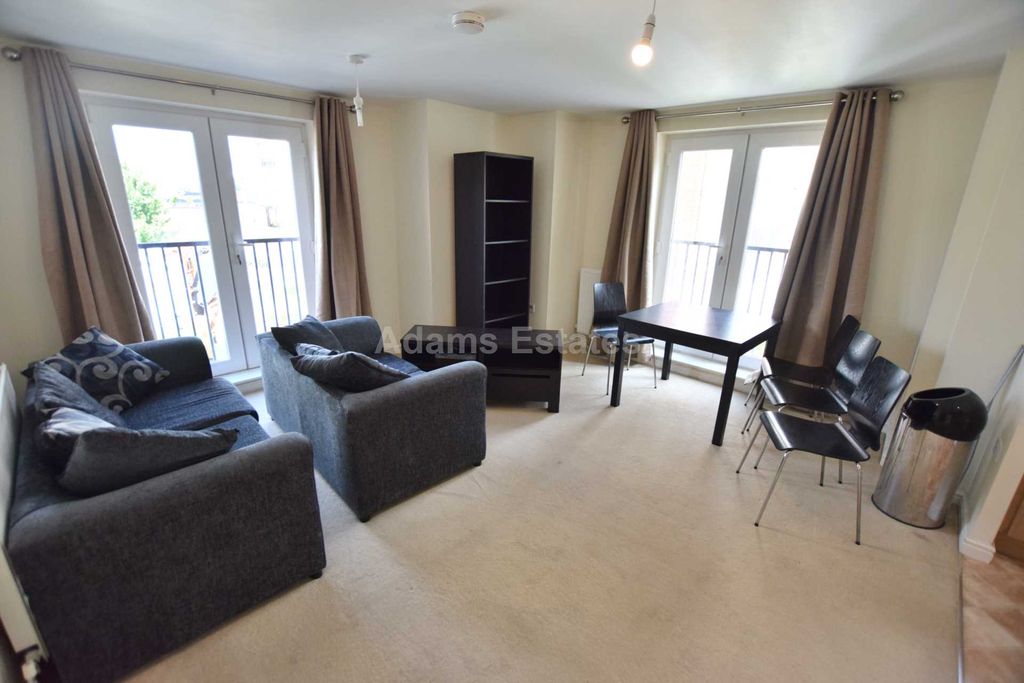 Property photo 2 of 7