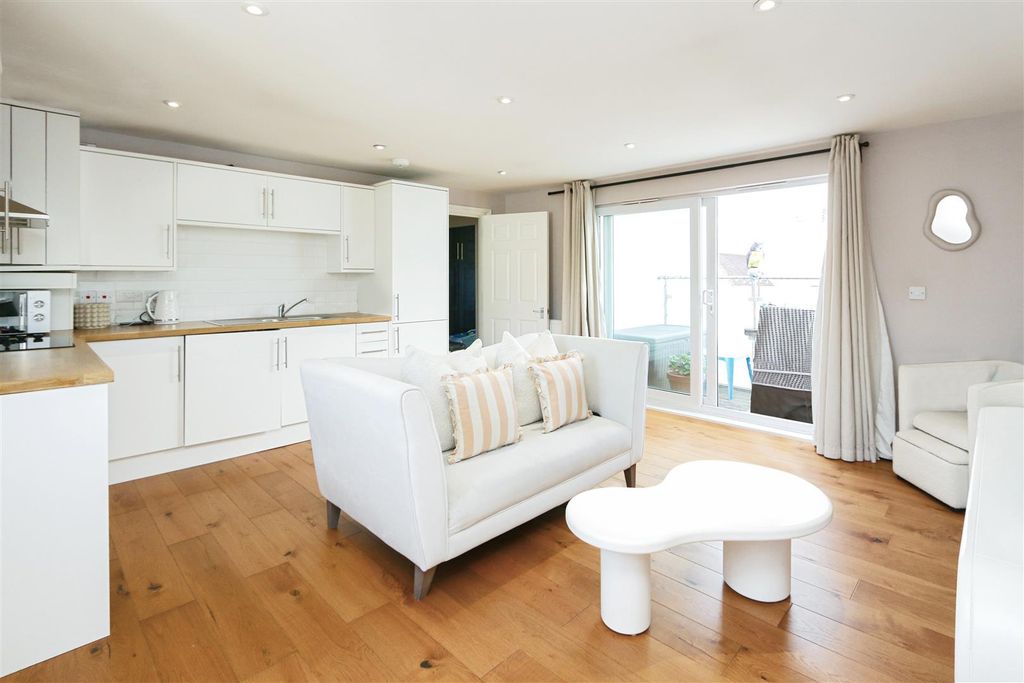 Property photo 2 of 8 Open Plan Lounge/Kitchen/Diner