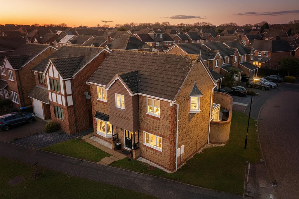 Property photo 2 of 28 Front (Exterior)