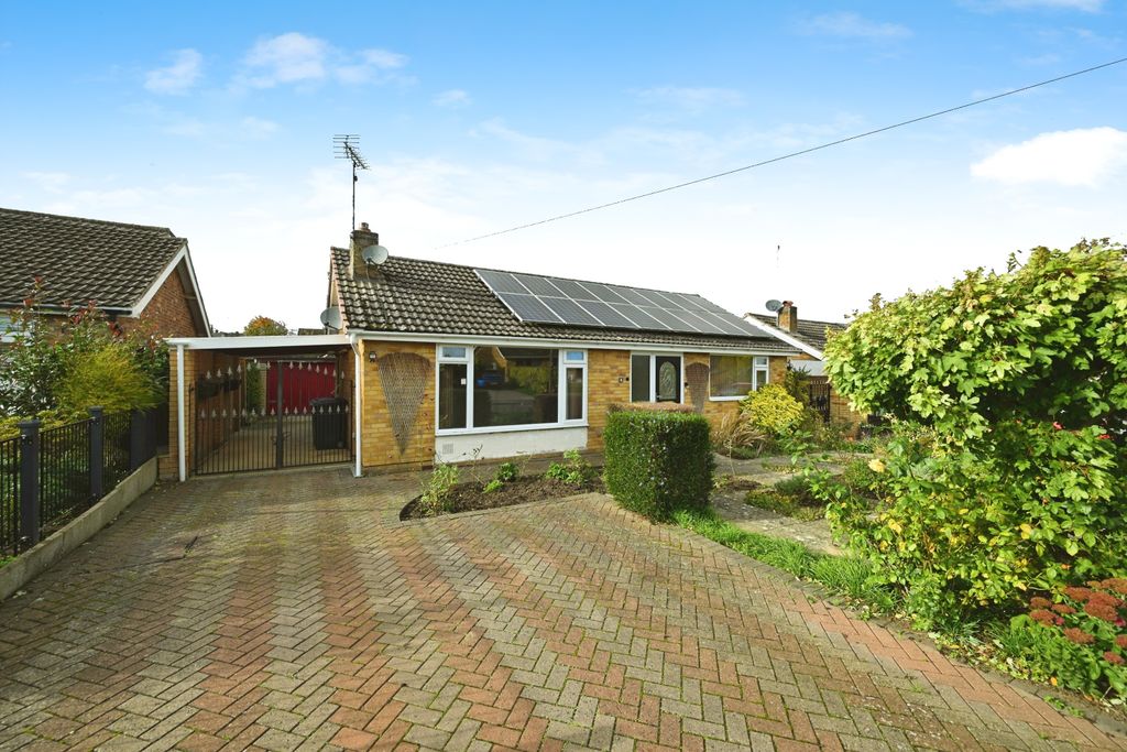 Property photo 2 of 18