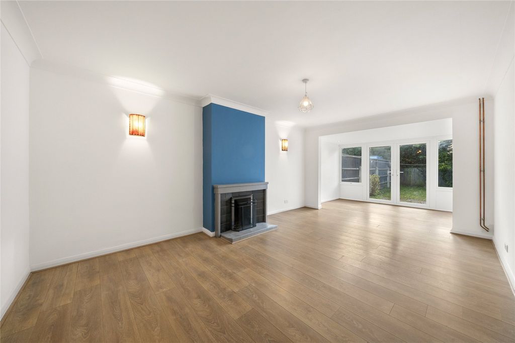 Property photo 3 of 10 Picture No. 04