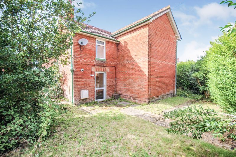 Property photo 1 of 10 Photo 12